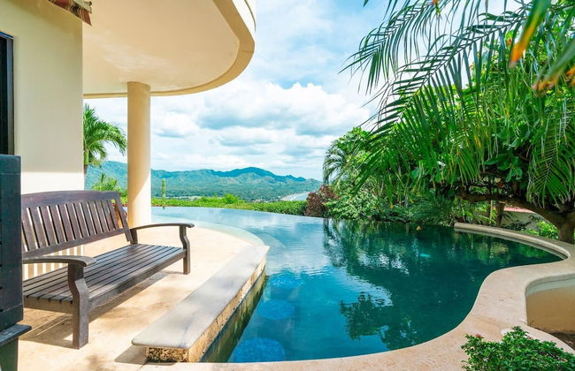 Hacienda-style Villa With Pool and Sweeping Ocean Views Above Potrero - Photo 34