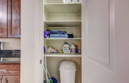 7min light rail walk Royal Blue Lakewood Retreat - Foto 12