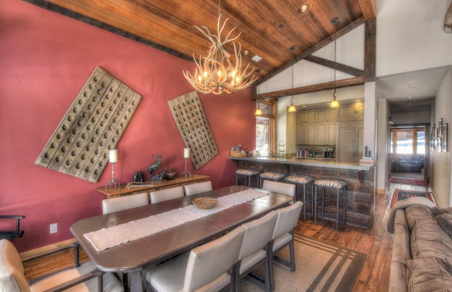 Ridge Court Barrel Relax in Private Hot Tub - Photo 24