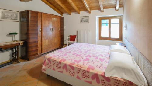 2 Bedroom Amazing Apartment In Loiano - Foto 5