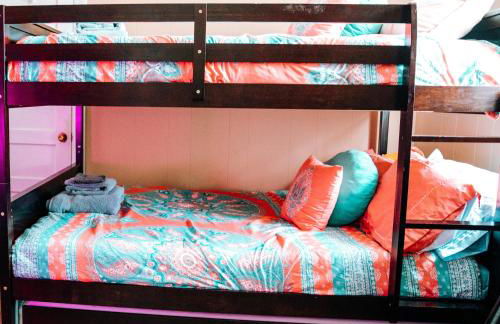 Giggling Creek Cottage - BedJet! King Sized! Gazebo, 45 Acres, Arcades, Nintendo, more - Photo 29