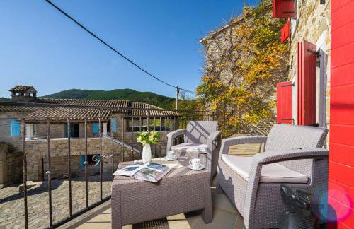 Villa Denis Village in Central Istria for 28 people pet friendly complex of 4 stone houses - Photo 13