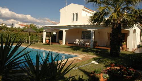 Luxury 3 bedroom Villa with Private Pool - Photo 3