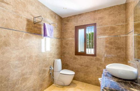 Amazing Home In Mijas Costa - Photo 19