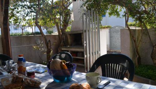 Villa With Shady Garden and air Conditioning in Torre Dell'orso - Foto 2