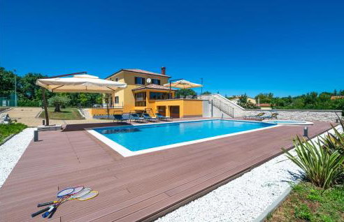 Awesome Home In Sumber - Foto 1