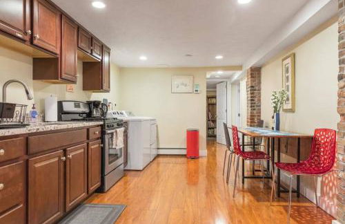 Parking - Private Entrance - King Beds - Foto 8