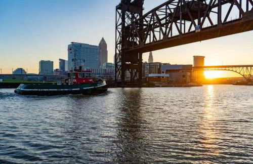 Spacious Three Bedroom Parma Home Sleeps six Near Cleveland - Foto 29