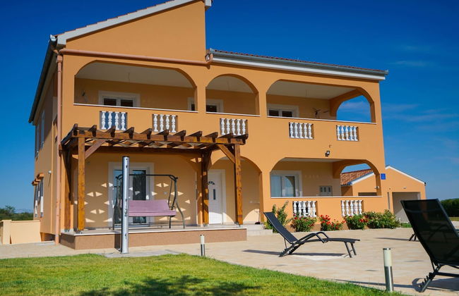 Holiday Home in Prkos With Private Pool - Foto 36