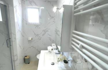 Reel Apartments- Luxury Studio with swimming pool. - Foto 24