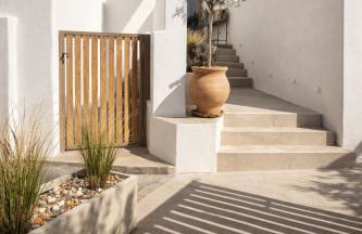 REYA suites - Photo 15