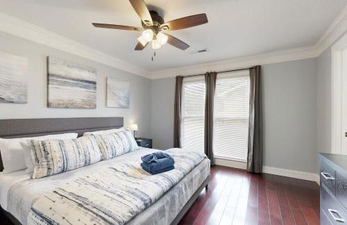 Bring Your Pup! Goose Creek Home with Private Pool - Foto 9