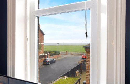 Central Location 3BR Home on Gladstone Street - Photo 21