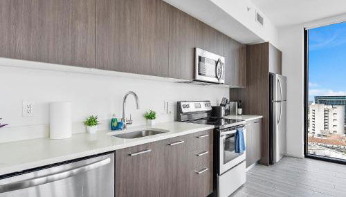 X Lounge V-Panoramic Private Residence - Photo 4, stove, dishwasher