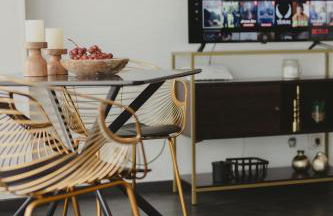 Hohes Apartment mit Weitblick über Augsburg - Foto 2