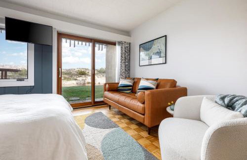 Glen Arbor Riverfront Retreat Steps to Beach! - Foto 6