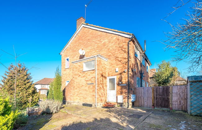 Madika Homes Stunning 2-bed Apartment in Edgware - Foto 9