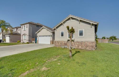 Remodeled Livingston Home with Private Backyard! - Foto 29