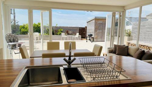 Fabulous Beach Front Holiday Location - Pass the Keys - Photo 1, Other