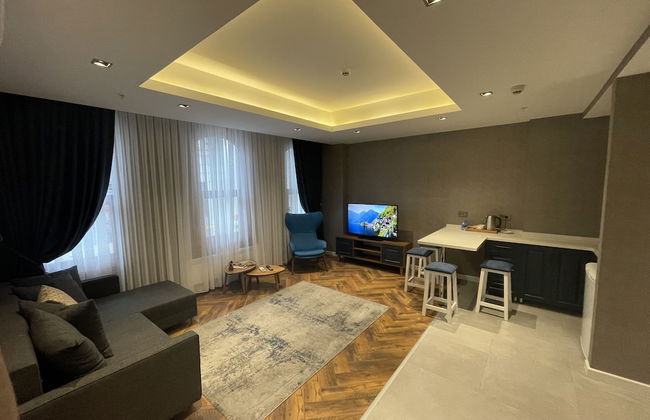 Feri Suites - Photo 57