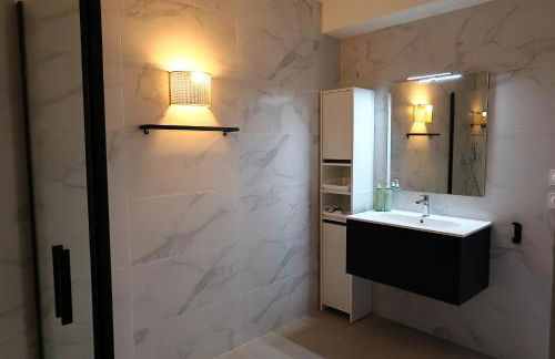 Casa di Daisy - T2 les pieds dans l'eau et piscine - Foto 16