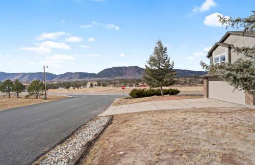 Beautiful Mountain Views Close to Hiking Trails - Foto 15