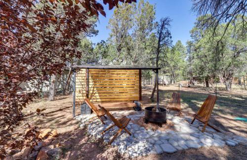 Decks and Fire Pit Rustic-Modern Overgaard Cabin! - Foto 2