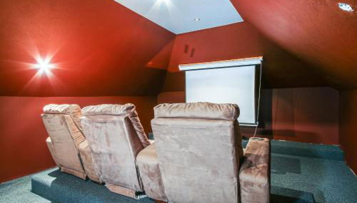 Tee Off in Augusta Masters Retreat with Patio - Foto 4