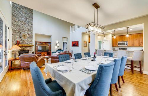 4 Mi to Bear Creek Lake! Serene Escape with Deck - Foto 2