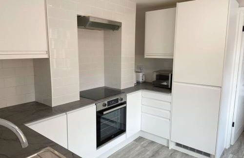 Modern Ground Floor Garden Apartment With Parking - Foto 6