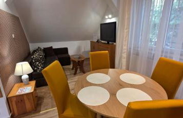 Cudowny Zakątek z Ogrodem i Basenem - Foto 27