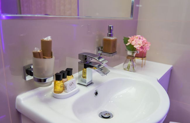 Aphrodite Suites Huddersfield - Foto 60