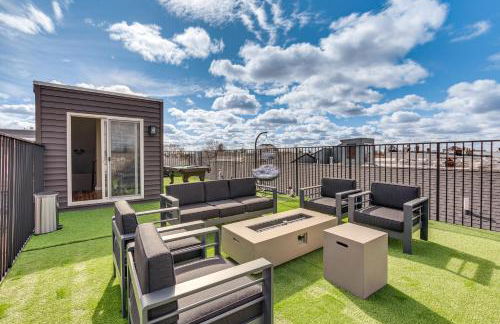 Luxe Newark Retreat with Rooftop Deck Pets Welcome! - Foto 3