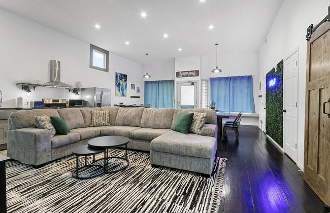 The Waterfront - Waterslide Game Room Sleeps 26 - Foto 10