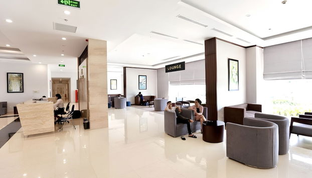 Coin salon dans le hall