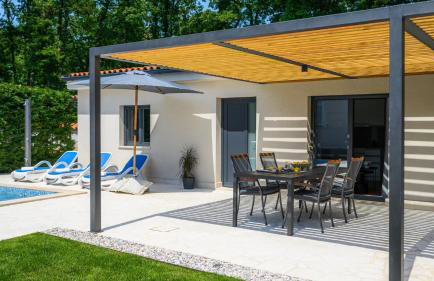 Beautiful Villa Lakora with pool in Porec - Photo 7