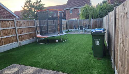 Luxurious 2 Bedroom House With Garden And Free Parking - Foto 2