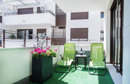 NEW APARTMENT WITH BIG TERRACE 10 Min WALK TO BEACH SUPERMARKETS - Foto 19