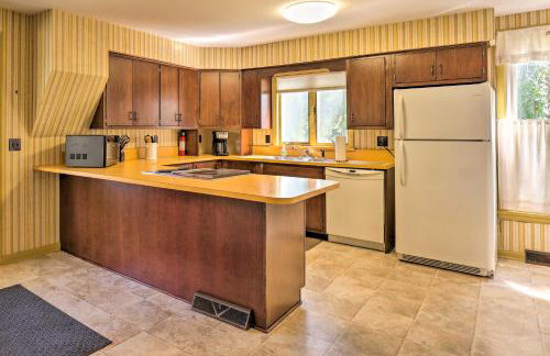 Walk to Beach, Marina and Town! Lake Ontario Getaway - Foto 9