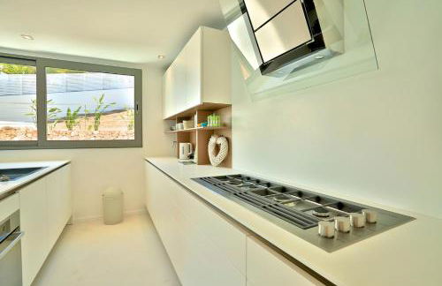 Serene Escape: Seaside Villa in Ibiza, 1001 - Foto 25