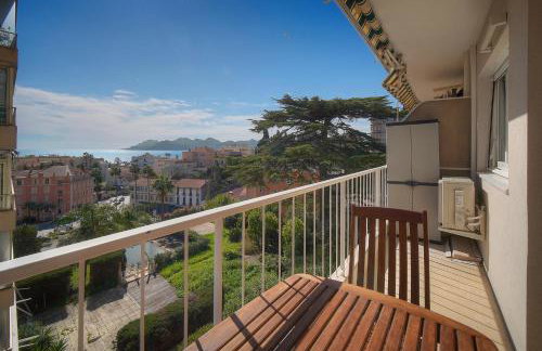 FRGK Fauvettes 1BDR Terrace, Parking, AC & Ultra-Fast Wi-Fi - Photo 2