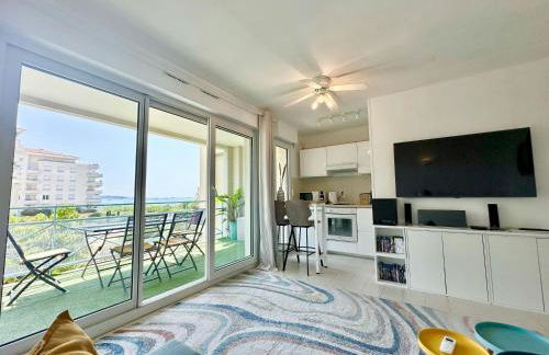 1 bedroom Sea view, swimming pool, beach on foot, parking - Foto 8