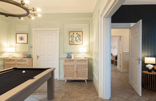 Luxurious Manor House with Sea Views - Sleeps 10 - Photo 16