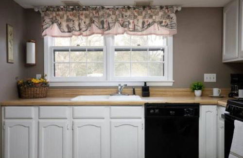 Forest Hills Fresh-Centrally Located, Pets, Wifi - Foto 20