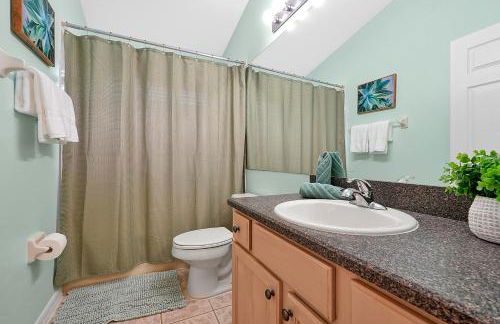 5BR Cottage w Pool & Hot Tub Near Disney - Foto 45