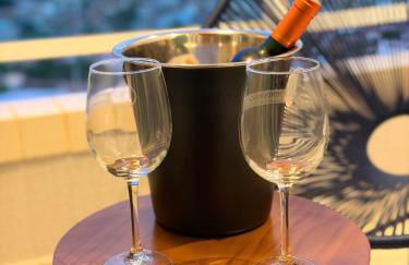 Flat moderno e confortável - excelente localização - Foto 10