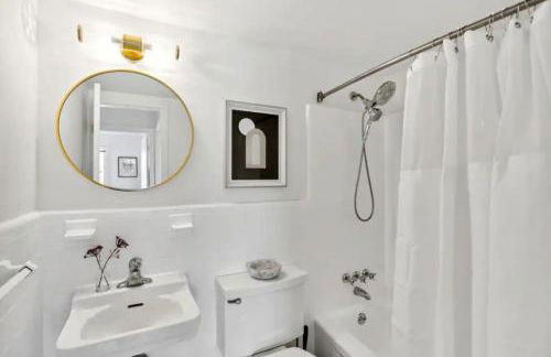 Crystal City Boutique Flats 2BR - Free Parking 2878 - Foto 12