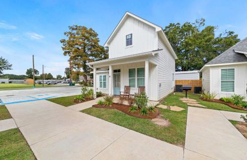 New Ace Cottage - King Bed - Loft - Sports Complex - Foto 27