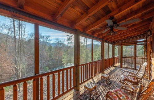 Fully Stocked Cabin Retreat w/ Game Room & Pond! - Foto 2