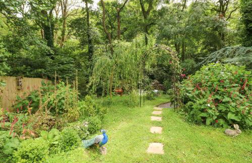 Charlecote House - Photo 20